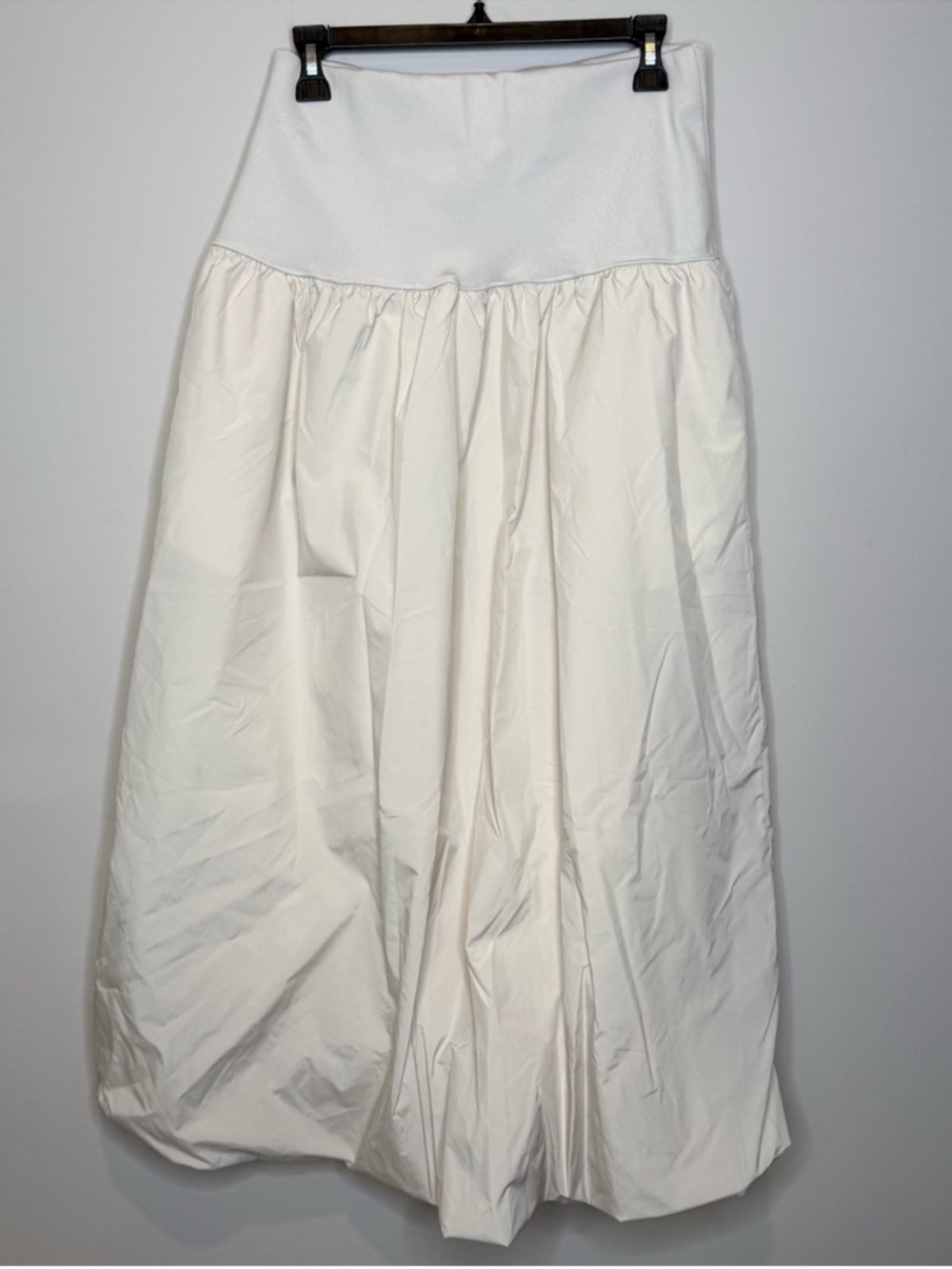 ⛱️Emerson Lang - Cream Bubble Midi Skirt - L